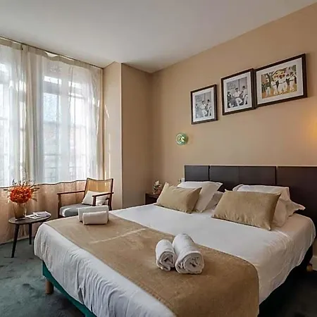 Ama Hotel