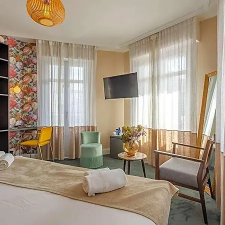 Ama Hotel